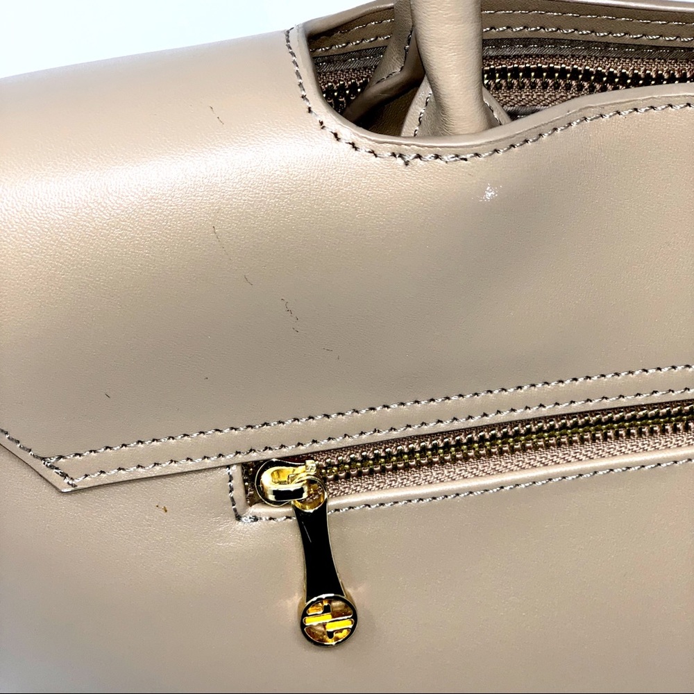 The Perfect Fall Tote - Picture 4 of 6